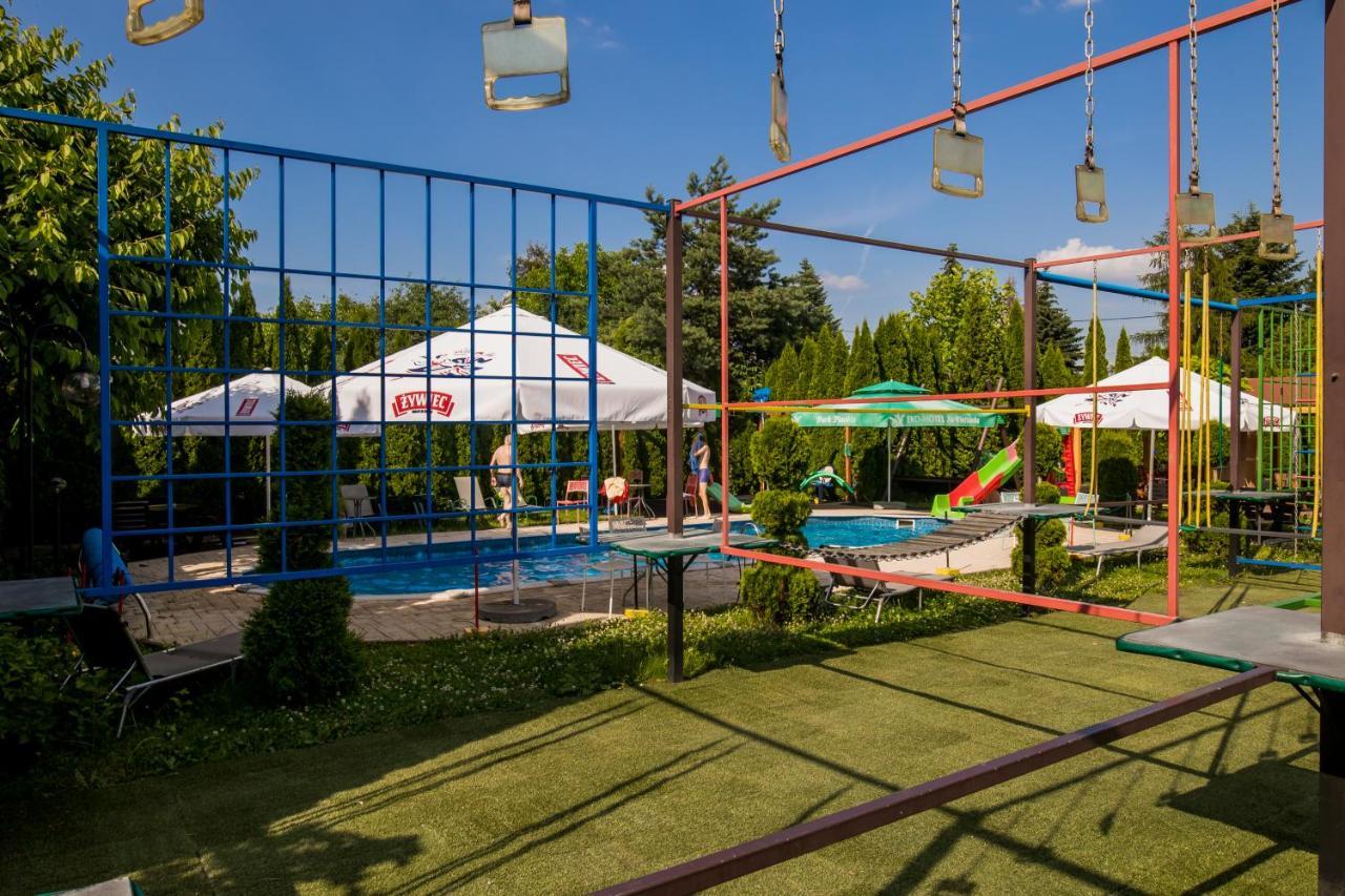 Eko Hotel Na Wierzynka & Park Pinokia Величка Екстер'єр фото