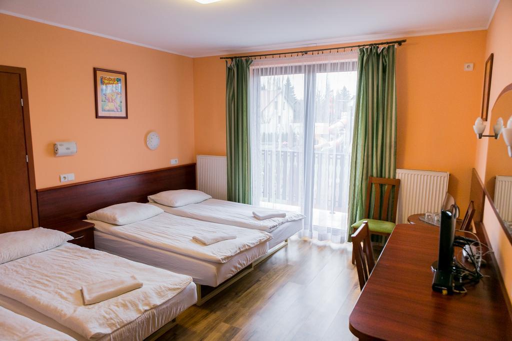 Eko Hotel Na Wierzynka & Park Pinokia Величка Екстер'єр фото