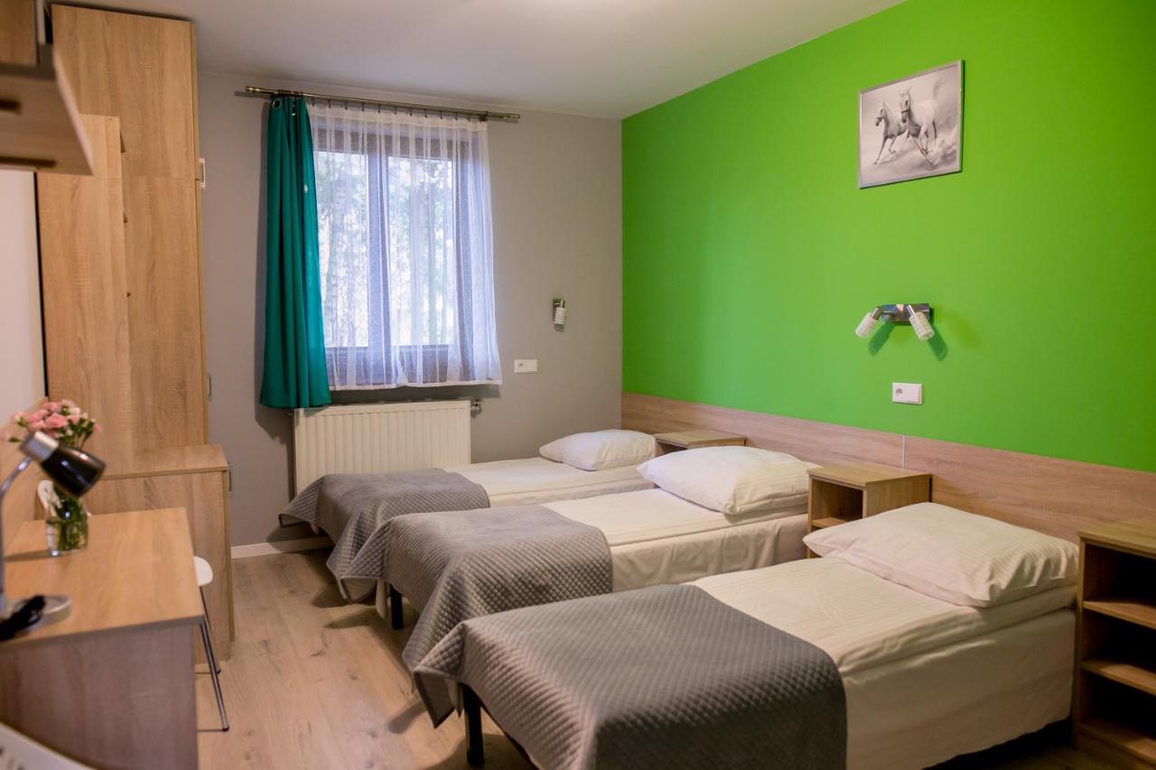 Eko Hotel Na Wierzynka & Park Pinokia Величка Екстер'єр фото